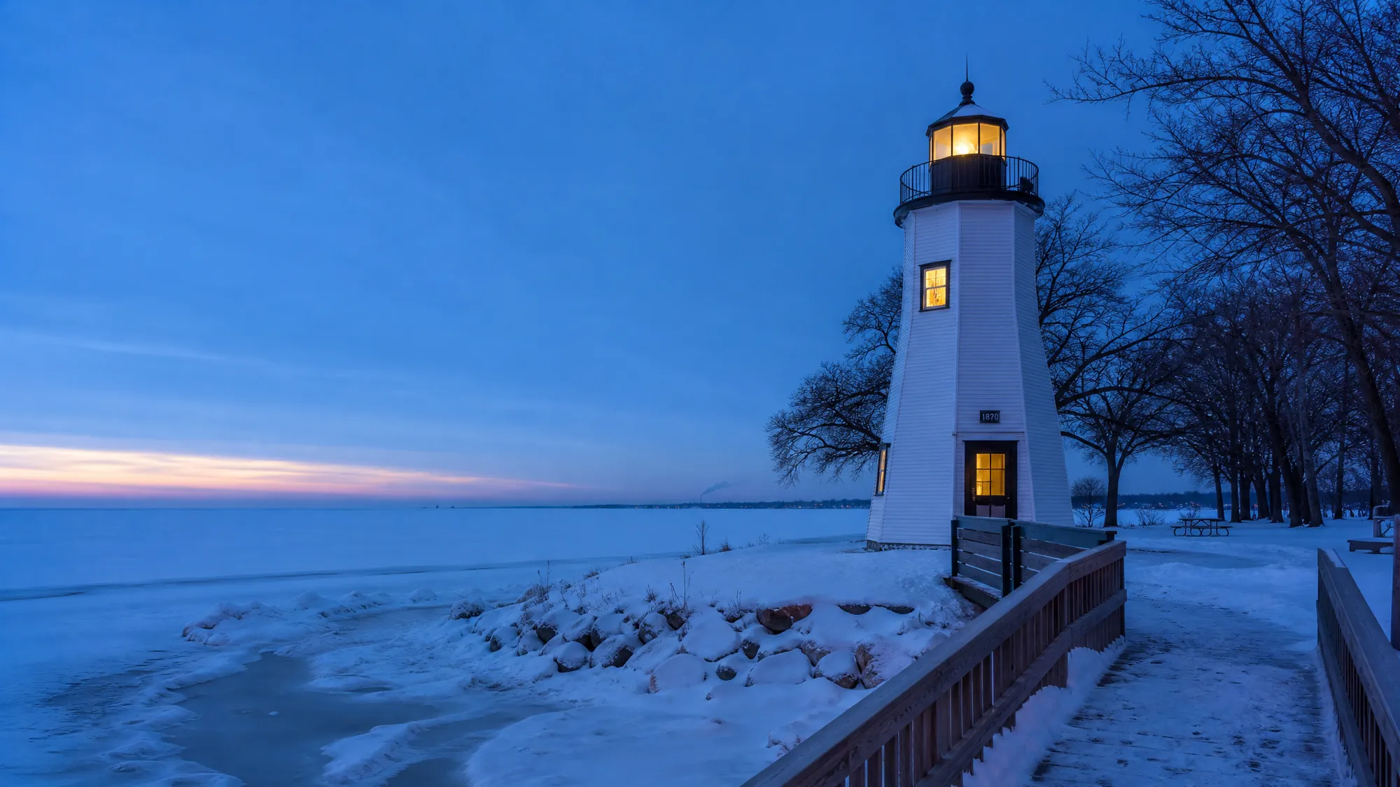 Lakeside Park Lighthouse in Fond du Lac, WI in winter